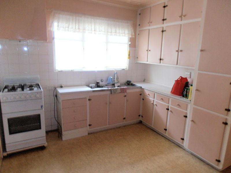 21 ALMOND DRIVE, Doveton VIC 3177