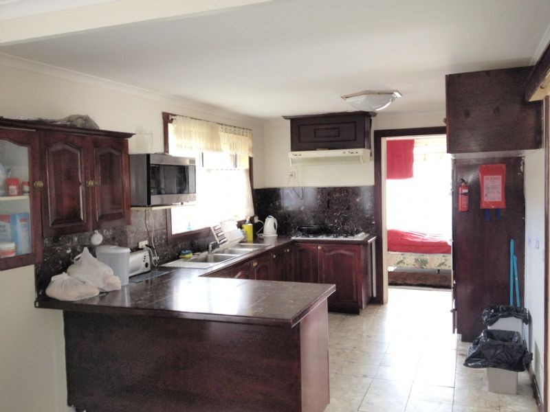 8 EDDINGTON PL, Endeavour Hills VIC 3802