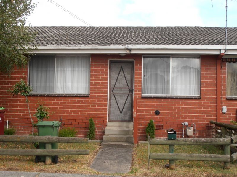 2/17 McLENNAN AVE, Eumemmerring VIC 3177