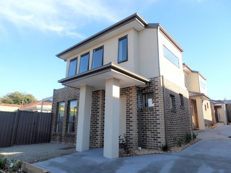 1/9 GOLDLANG ST, Dandenong VIC 3175