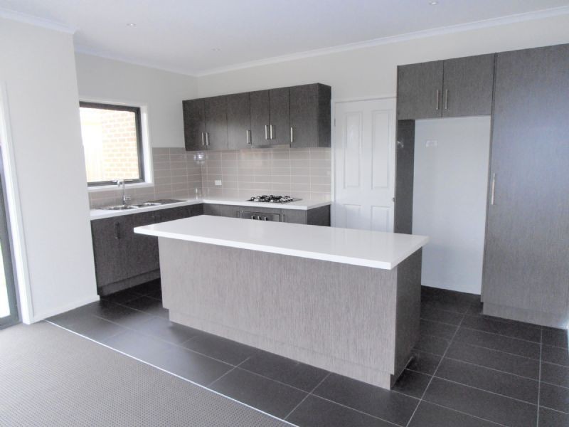 1/9 GOLDLANG ST, Dandenong VIC 3175