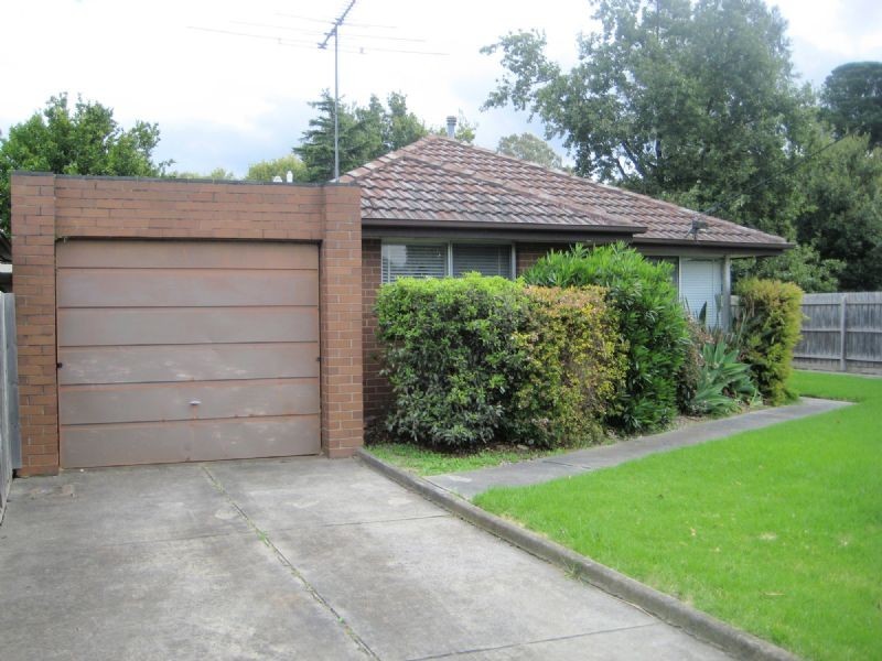 1/90 CLOW ST, Dandenong VIC 3175