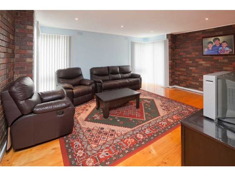 30 SURREY ROAD, Dandenong North VIC 3175