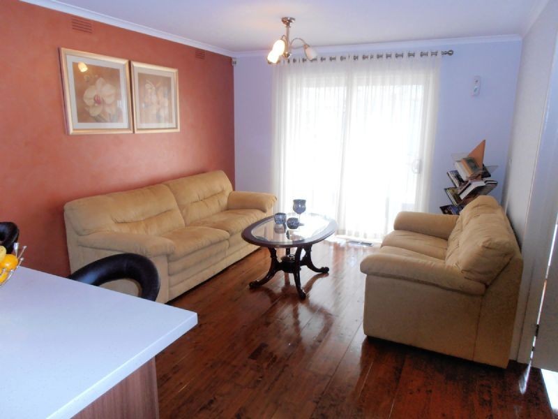 34 DORSET RD, Dandenong North VIC 3175