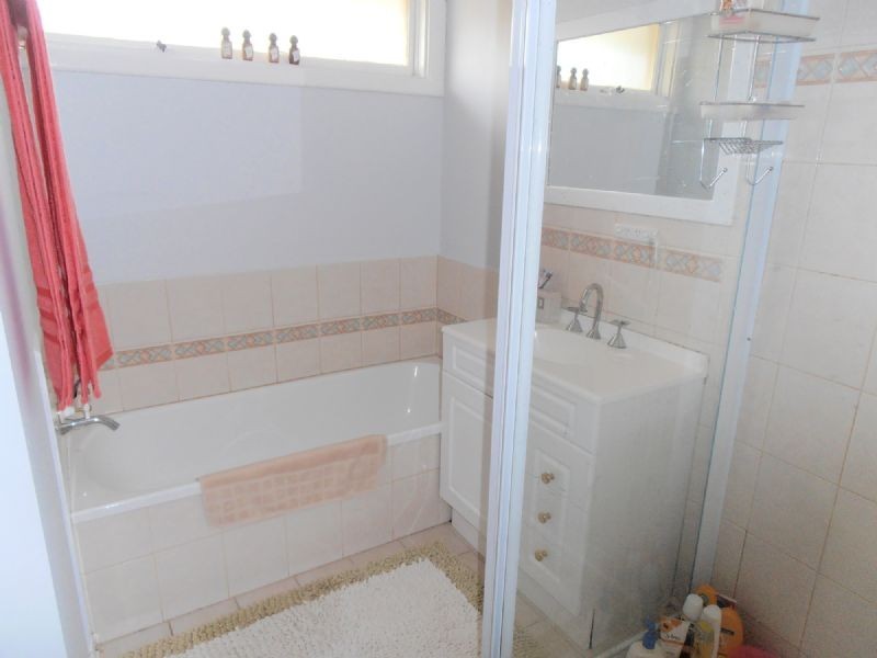 34 DORSET RD, Dandenong North VIC 3175