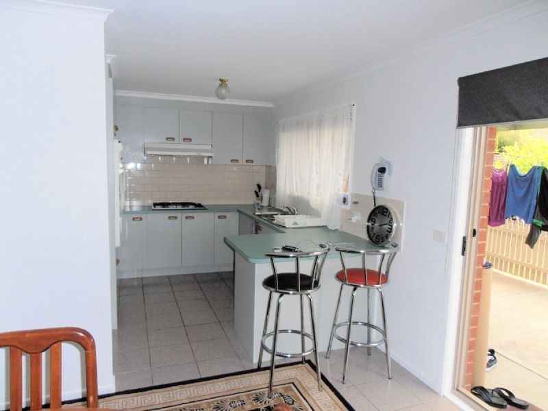 1/32 John Hunter Drive, Endeavour Hills VIC 3802