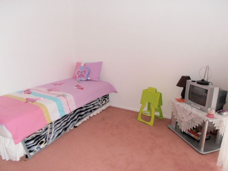 1/32 John Hunter Drive, Endeavour Hills VIC 3802