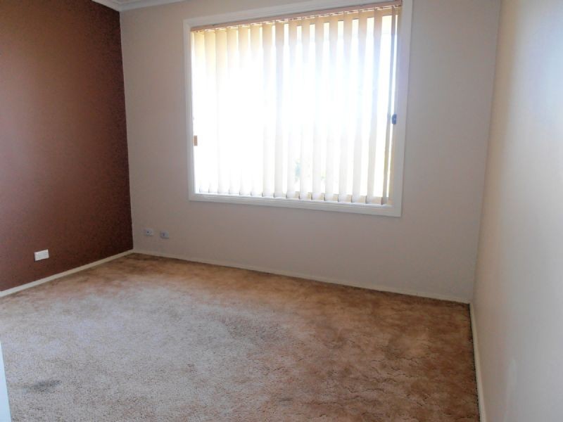 1/11 COOTAMUNDRA STREET, Doveton VIC 3177