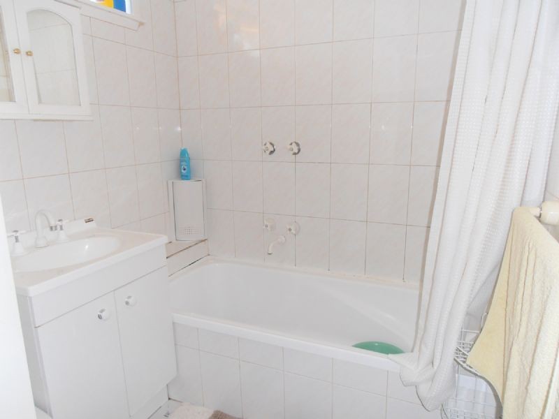 1/11 COOTAMUNDRA STREET, Doveton VIC 3177