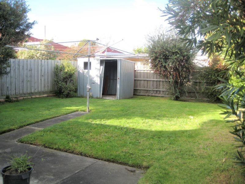 1/1 BRUNET ST, Dandenong North VIC 3175
