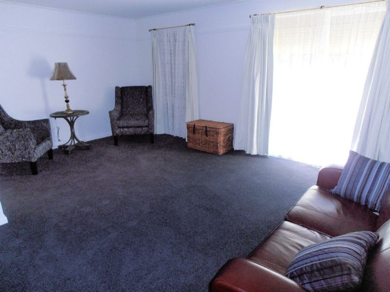 23 ROBINSON CRES, Hampton Park VIC 3976