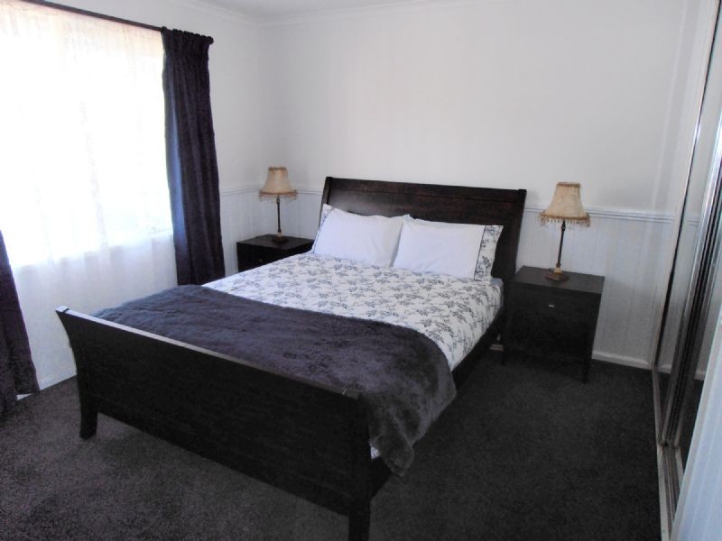 23 ROBINSON CRES, Hampton Park VIC 3976