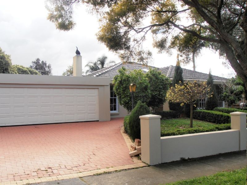 11 BESLEY ST, Dandenong VIC 3175