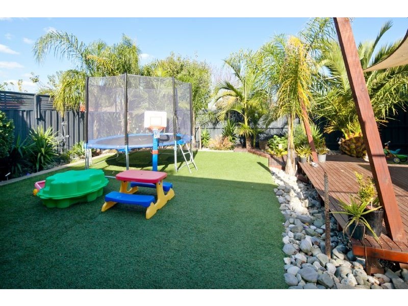 17 PAMIR STREET, Dandenong North VIC 3175