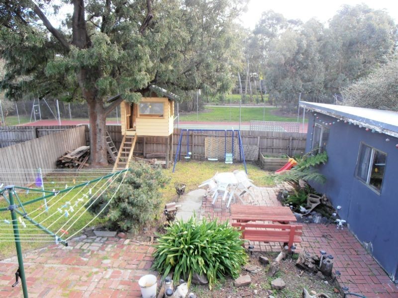 30 ALEXANDER AVENUE, Dandenong VIC 3175