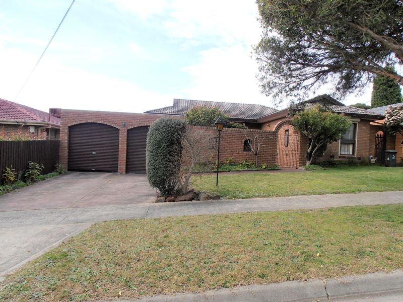 5 WESTMINSTER AVE, Dandenong North VIC 3175