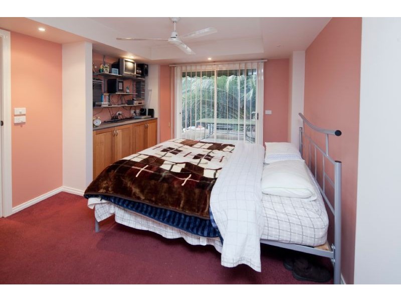 30 LAURISTON DVE, Endeavour Hills VIC 3802