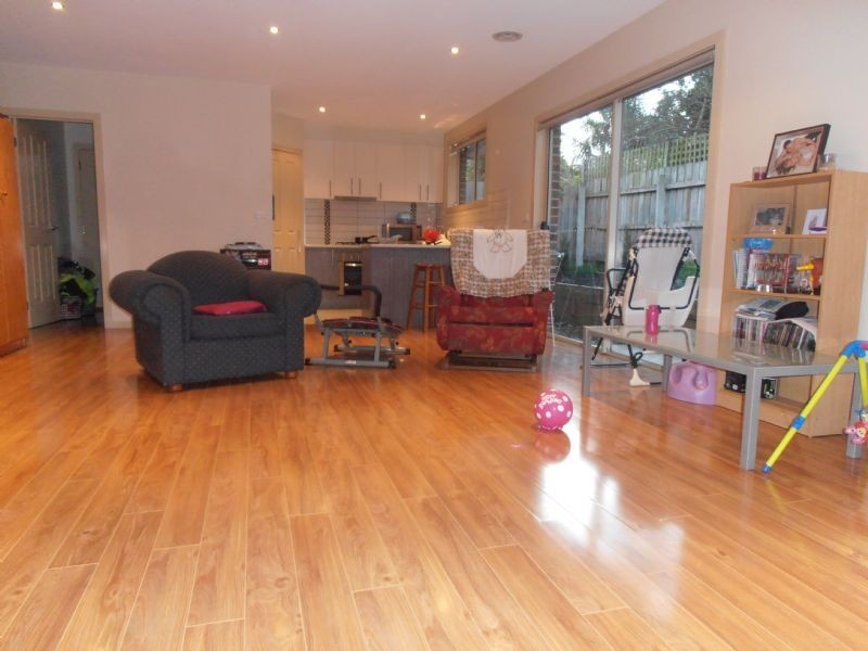 2/26 Almond Drive, Doveton VIC 3177
