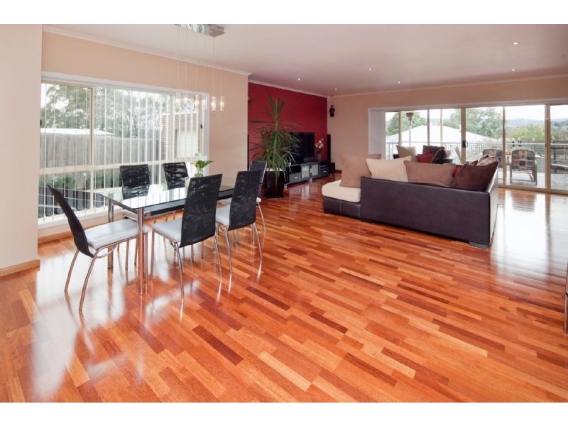 6 AARAN CLOSE, Endeavour Hills VIC 3802