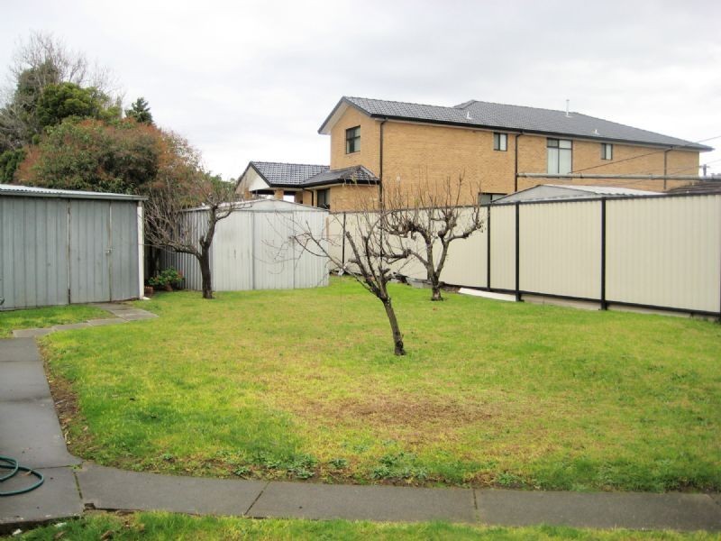 8 STANHOPE STREET, Dandenong South VIC 3175