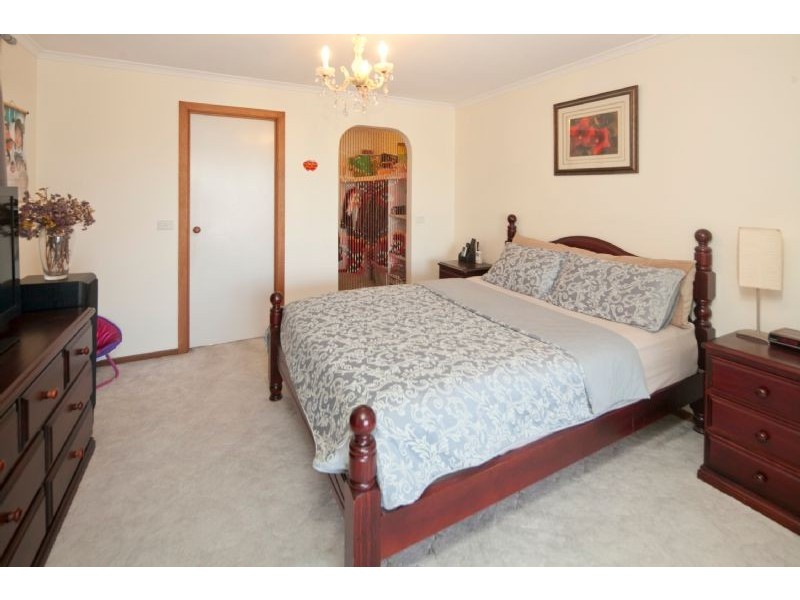 105 BRADY ROAD, Dandenong North VIC 3175
