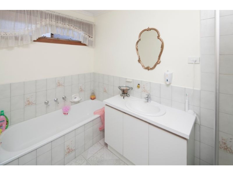 105 BRADY ROAD, Dandenong North VIC 3175