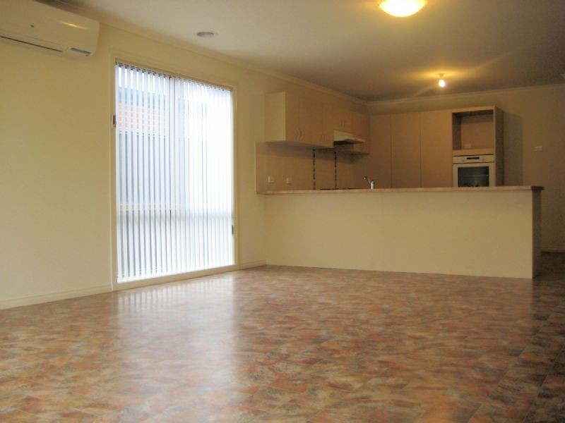 23 GRAND CENTRAL BLVD, Pakenham VIC 3810