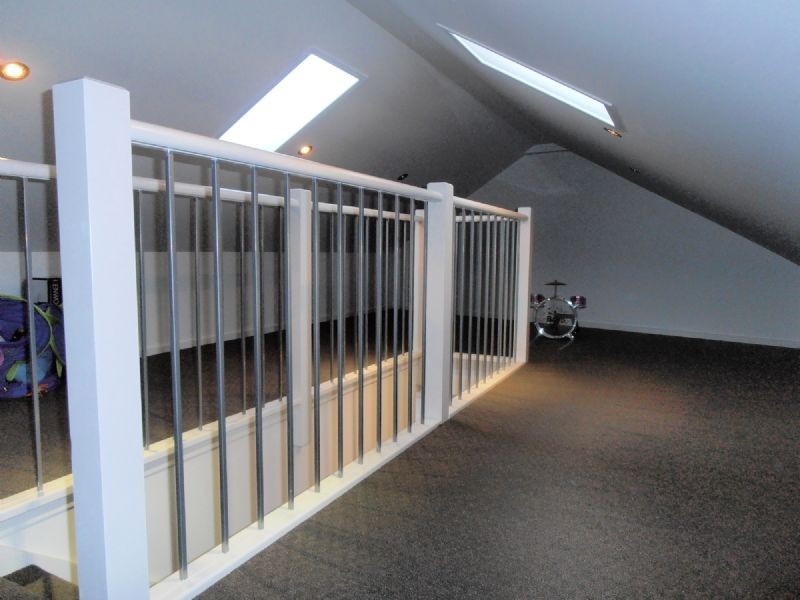 2/33 Booth Crescent, Dandenong North VIC 3175