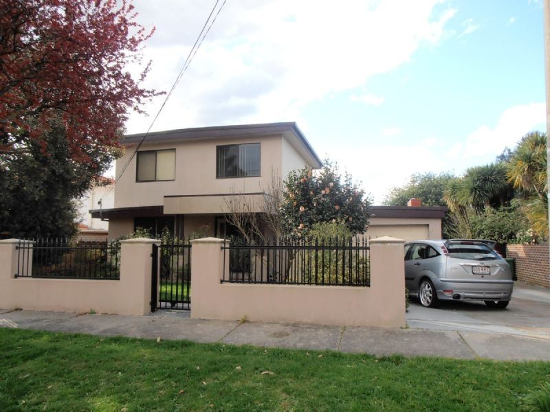 92 Somerset Drive, Dandenong North VIC 3175