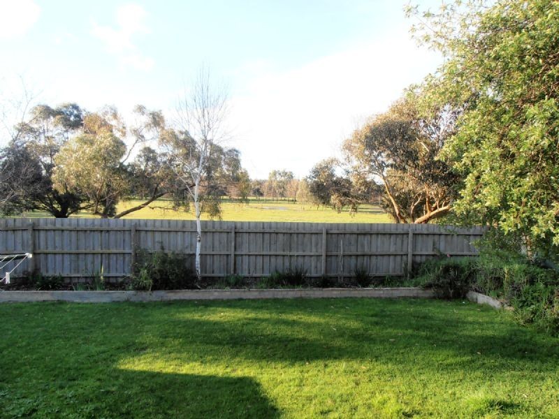 92 Somerset Drive, Dandenong North VIC 3175