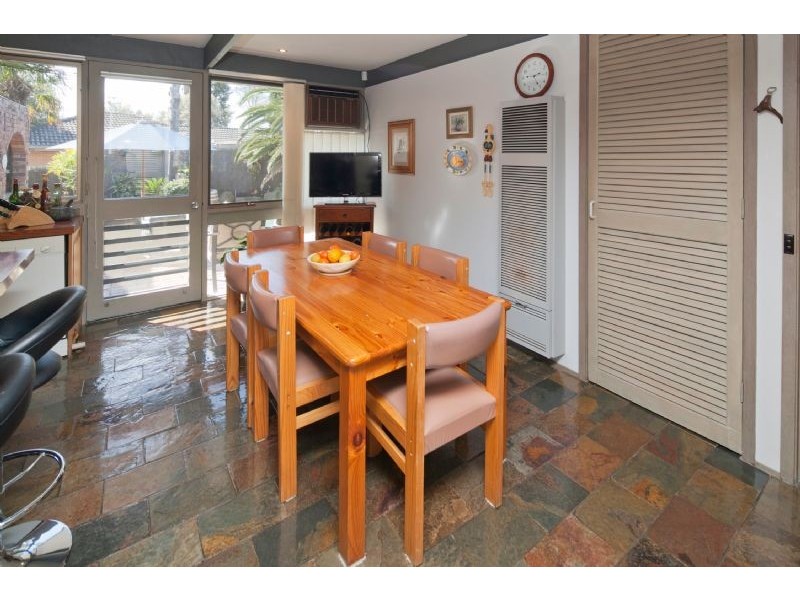 15 Outlook Drive, Dandenong North VIC 3175