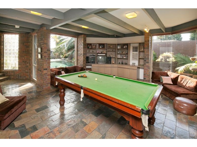 15 Outlook Drive, Dandenong North VIC 3175