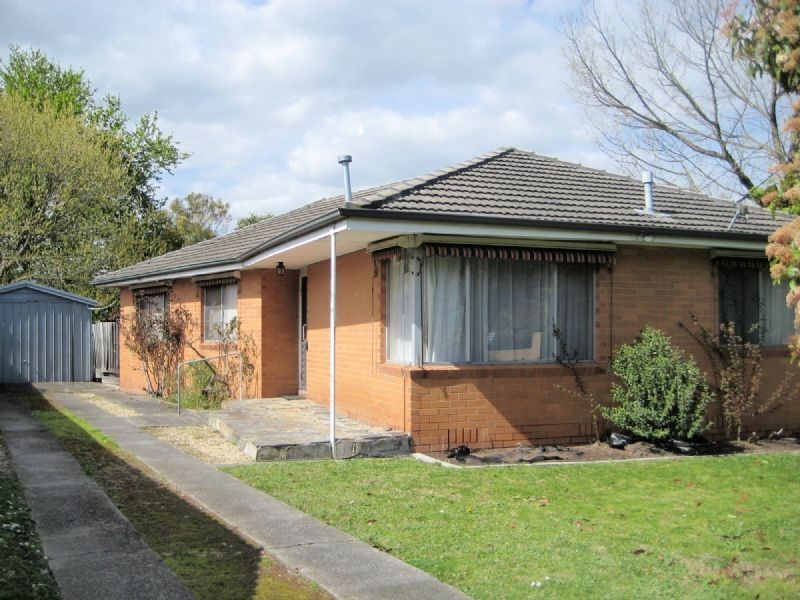 11 DALE CRT, Dandenong North VIC 3175