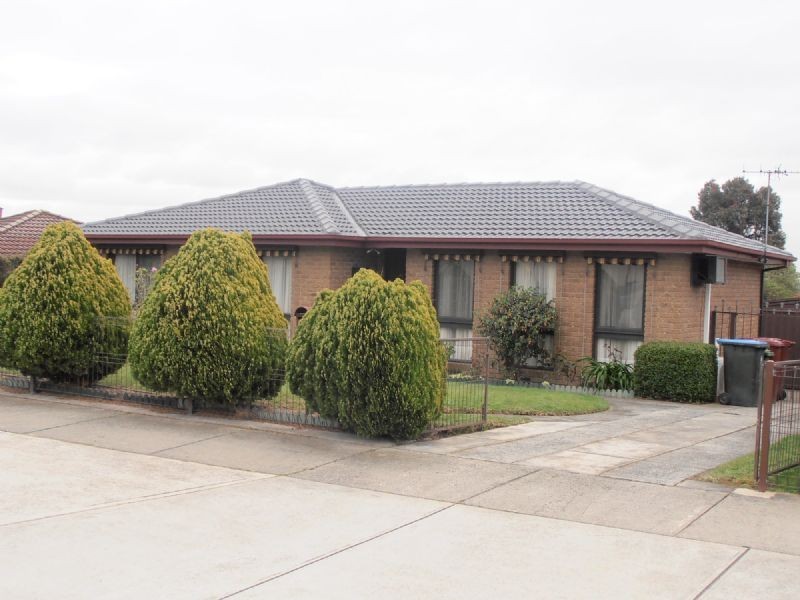17 Mossgiel Park Drive, Endeavour Hills VIC 3802