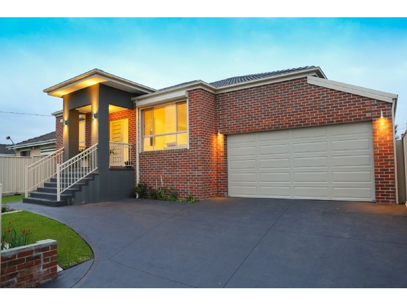 9 PURLEY DVE, Dandenong North VIC 3175