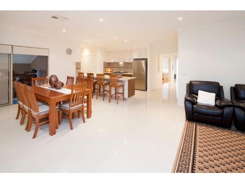 9 Purley Drive, Dandenong North VIC 3175