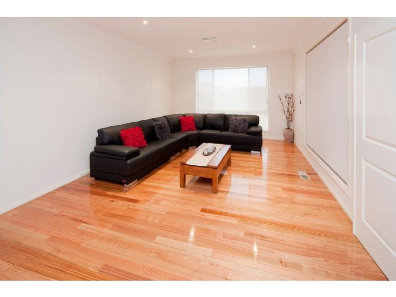 9 Purley Drive, Dandenong North VIC 3175