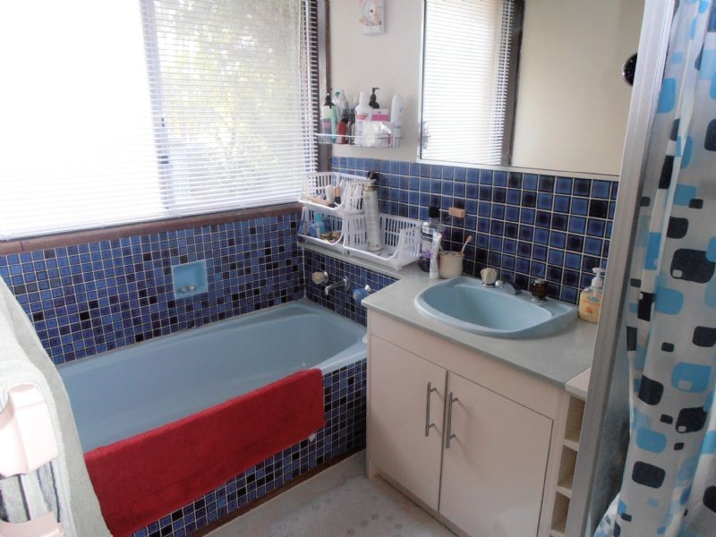 34 Essex Park Drive, Endeavour Hills VIC 3802