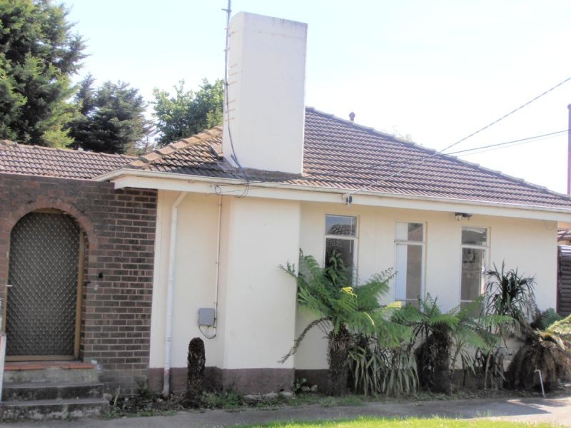 11 Oak Avenue, Doveton VIC 3177