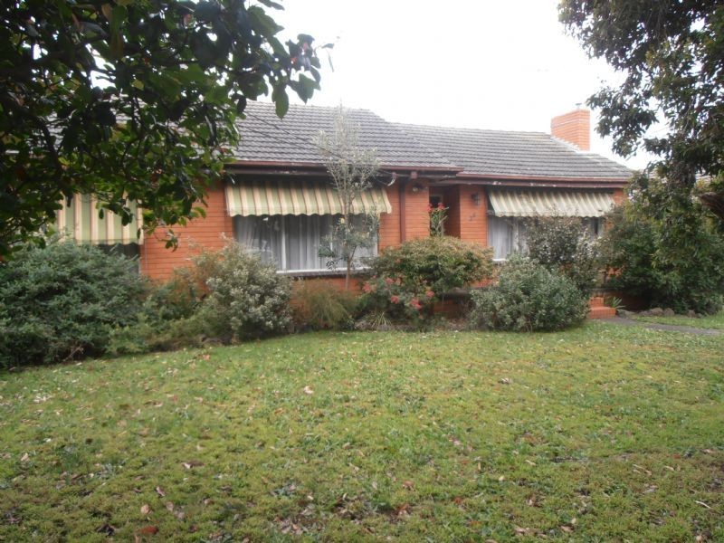 26 Charles Avenue, Hallam VIC 3803