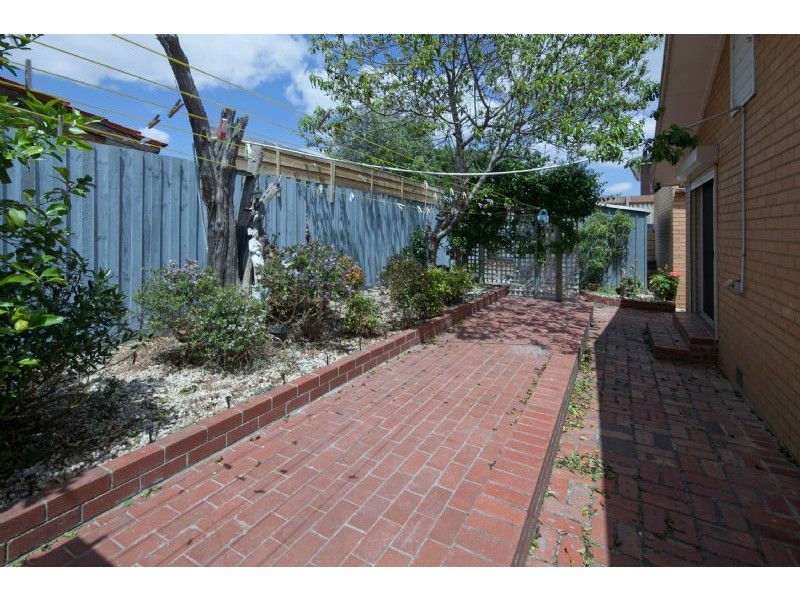 29 Aberdeen Drive, Dandenong North VIC 3175