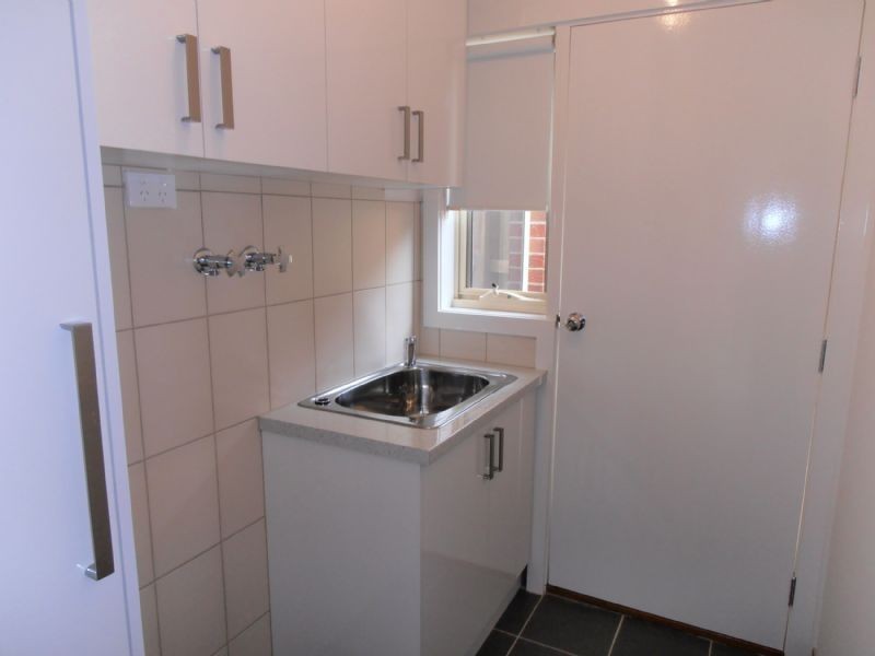 2/8 Buckeye Drive, Hallam VIC 3803