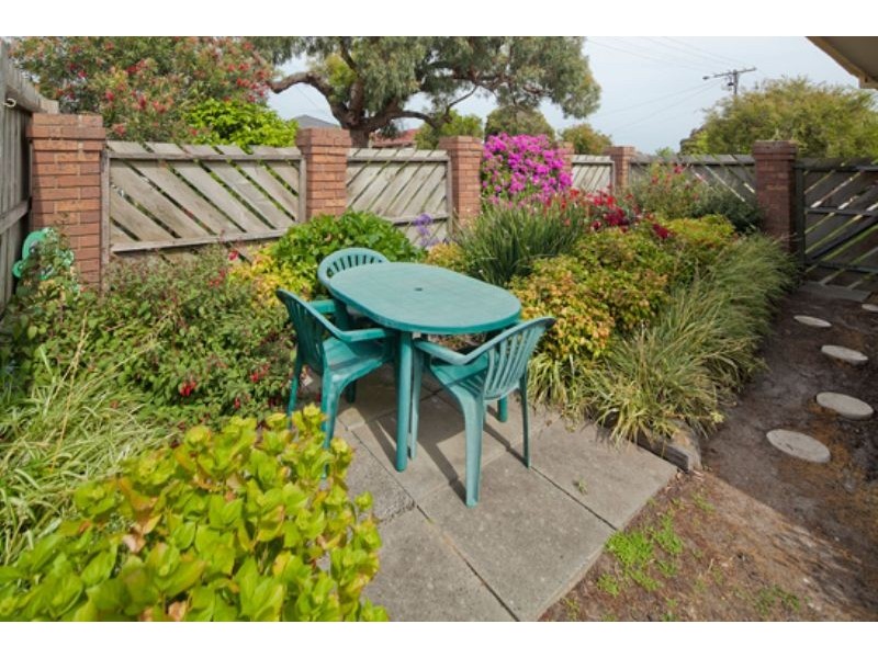 9/25 – 29 Kays Avenue, Hallam VIC 3803