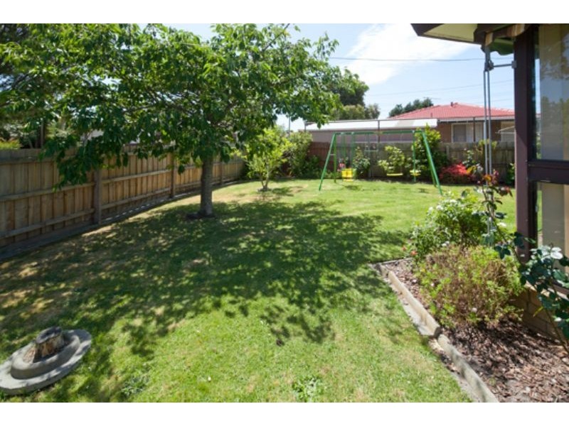 1 Leanne Crescent, Keysborough VIC 3173