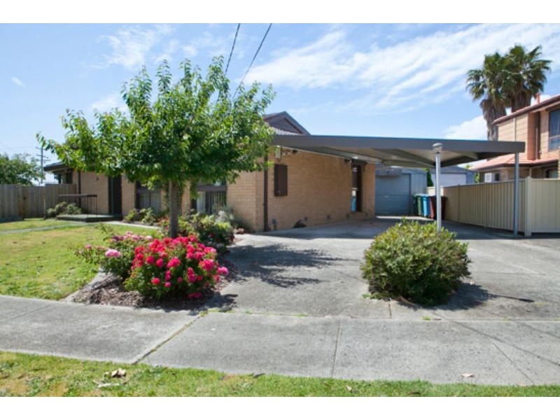 1 Leanne Crescent, Keysborough VIC 3173