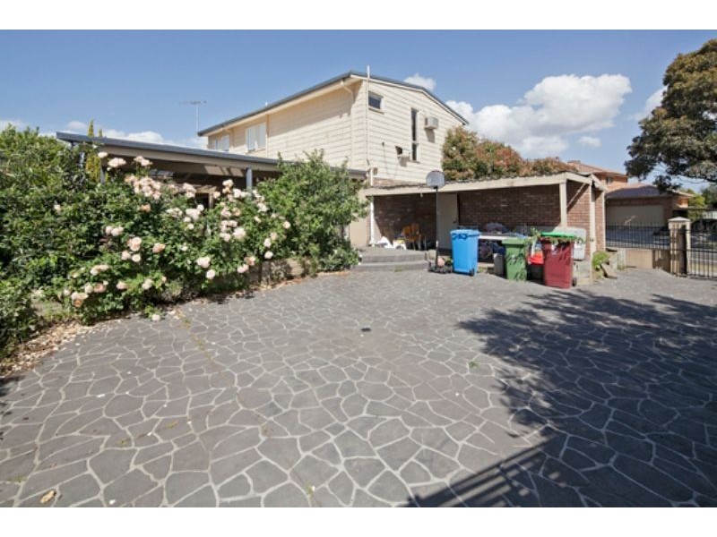 22 David Collins Drive, Endeavour Hills VIC 3802