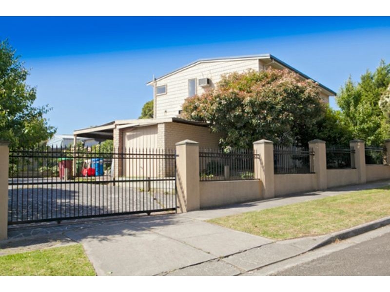 22 David Collins Drive, Endeavour Hills VIC 3802