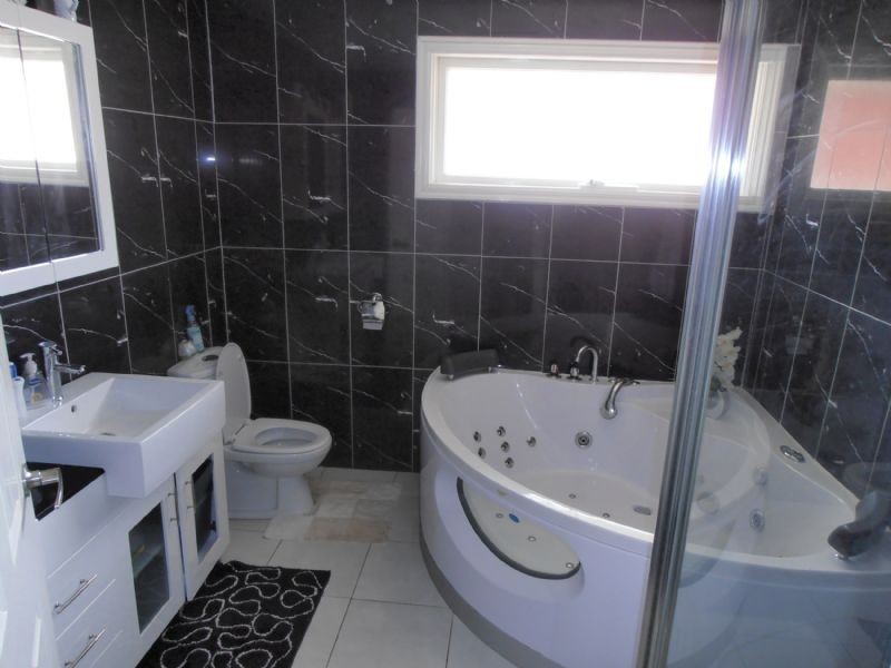 1/19 Simpson Court, Hallam VIC 3803