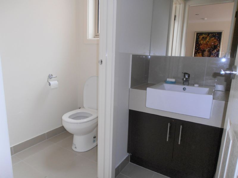 9/43-45 Leman Cresent, Noble Park VIC 3174