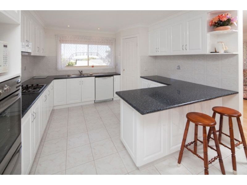 55 Chirnside Road, Berwick VIC 3806